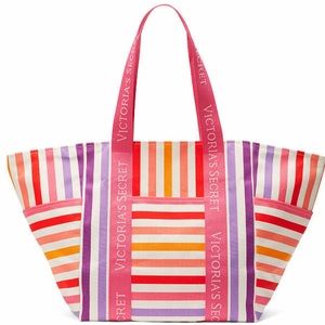 VICTORIA’S SECRET NWT 2023 💜🩷❤️🧡 Stripe Weekender Tote